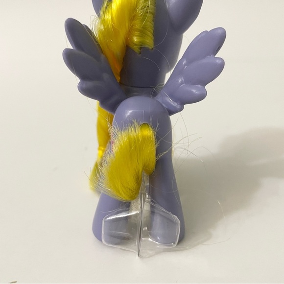 My Little Pony Lily Blossom Brushable Figure Toy - Picture 6 of 16